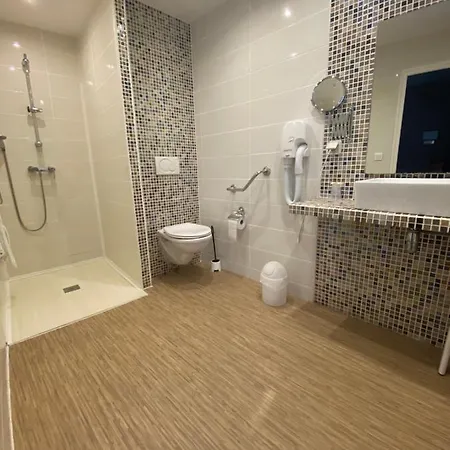 Hotel Restaurant De L'ecu 2*