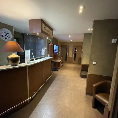 Hotel Restaurant De L'ecu Jonzac