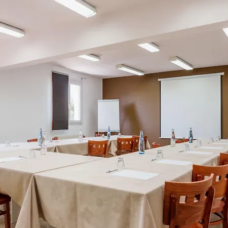 酒店 勒克鲁餐厅酒店 2*