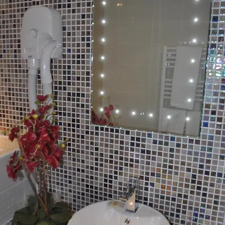 勒克鲁餐厅酒店 约泽克