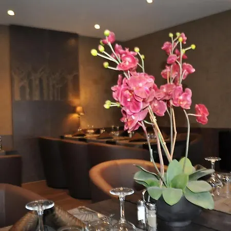 Hotel Restaurant De L'ecu 2*