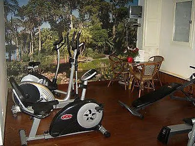 勒克鲁餐厅酒店 约泽克