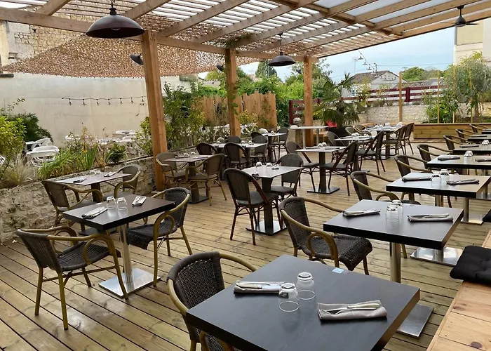 Hotel Restaurant De L'ecu 2*